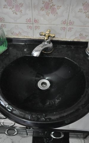 Casa à venda com 500m², 2 quartos e 1 vagaBanheiro