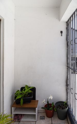 Apartamento para alugar com 60m², 2 quartos e 1 vagaVaranda
