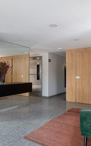 Studio para alugar com 27m², 1 quarto e 1 vaga Studio para alugar com 27m², 1 quarto e 1 vagaHall de entrada