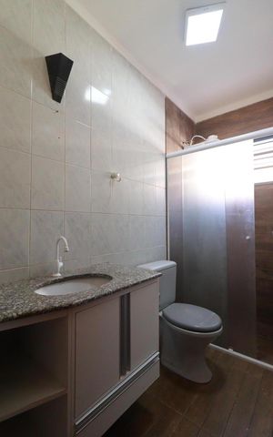 Apartamento para alugar com 75m², 2 quartos e 1 vaga Apartamento para alugar com 75m², 2 quartos e 1 vagaBanheiro