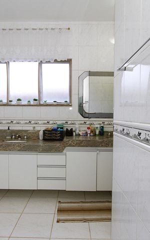 Casa à venda com 543m², 7 quartos e 3 vagasBanheiro da Suíte