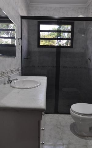 Casa à venda com 124m², 3 quartos e 3 vagasBanheiro Social
