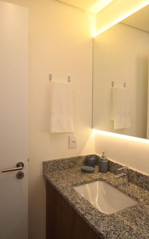 Apartamento à venda com 79m², 3 quartos e 2 vagasBanheiro da Suíte 1