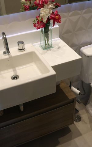 Apartamento à venda com 83m², 2 quartos e 2 vagasBanheiro 2