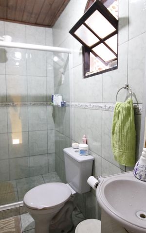 Casa à venda com 230m², 6 quartos e 1 vagaBanheiro 3