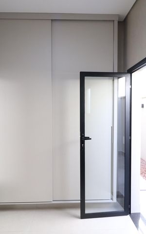 Casa de condomínio para alugar com 238m², 3 quartos e 2 vagasÁrea de Serviço