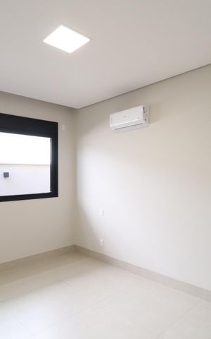 Casa de condomínio para alugar com 238m², 3 quartos e 2 vagasQuarto 2 - Suíte