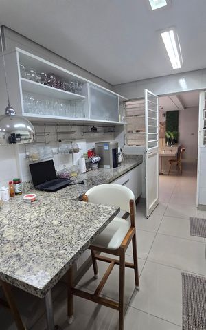 Casa à venda com 180m², 4 quartos e 2 vagasCozinha
