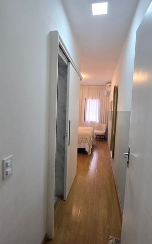 Casa à venda com 180m², 4 quartos e 2 vagasCorredor