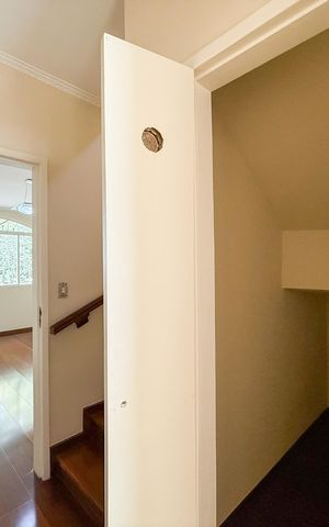 Casa à venda com 125m², 3 quartos e 2 vagasSala