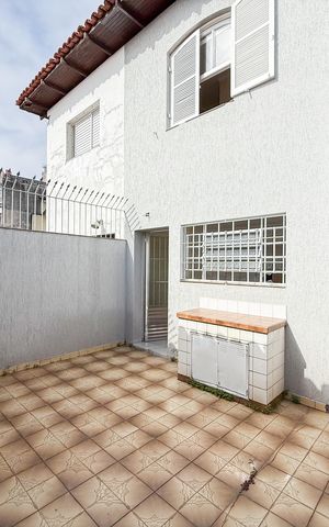 Casa à venda com 125m², 3 quartos e 2 vagasÁrea de Serviço e banheiro de serviço 