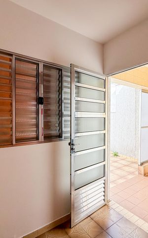 Casa à venda com 125m², 3 quartos e 2 vagasÁrea de Serviço e banheiro de serviço 