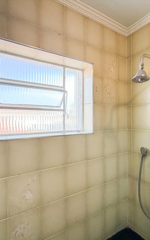 Casa à venda com 125m², 3 quartos e 2 vagasBanheiro