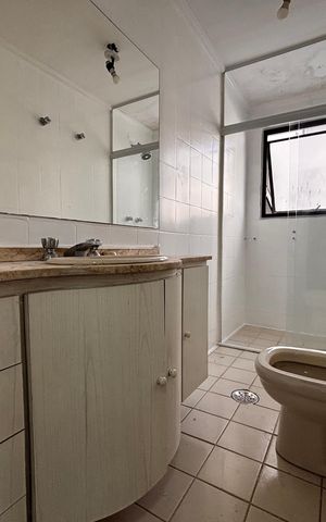 Apartamento para alugar com 147m², 3 quartos e 2 vagasBanheiro