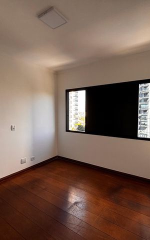 Apartamento para alugar com 147m², 3 quartos e 2 vagasQuarto