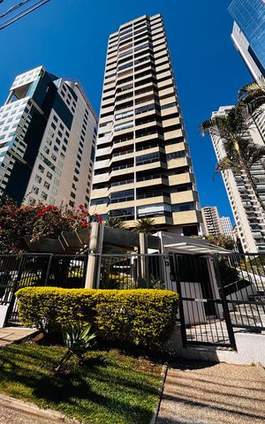 Apartamento para alugar com 147m², 3 quartos e 2 vagasFachada