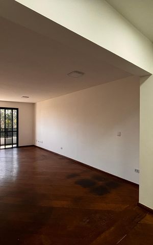 Apartamento para alugar com 147m², 3 quartos e 2 vagasSala