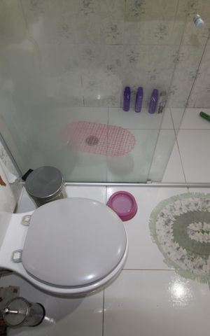 Casa à venda com 240m², 4 quartos e 2 vagasBanheiro 2
