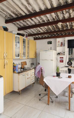 Casa à venda com 240m², 4 quartos e 2 vagasÁrea de Serviço