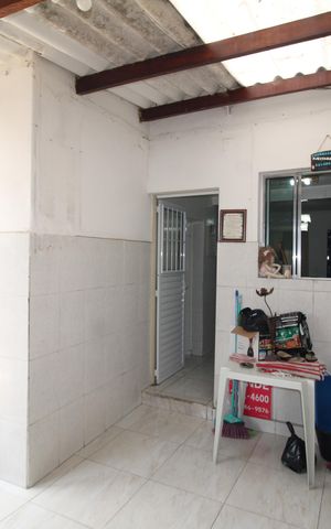Casa à venda com 240m², 4 quartos e 2 vagasÁrea de Serviço