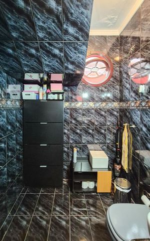 Casa à venda com 212m², 3 quartos e 3 vagas Casa à venda com 212m², 3 quartos e 3 vagasLavabo