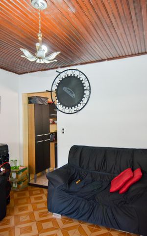 Casa à venda com 290m², 3 quartos e 2 vagasSala