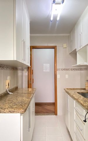 Apartamento para alugar com 64m², 3 quartos e 1 vaga Apartamento para alugar com 64m², 3 quartos e 1 vagaCozinha - Área de Serviço
