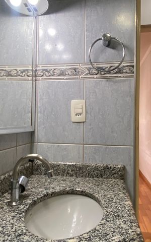 Apartamento para alugar com 64m², 3 quartos e 1 vaga Apartamento para alugar com 64m², 3 quartos e 1 vagaBanheiro