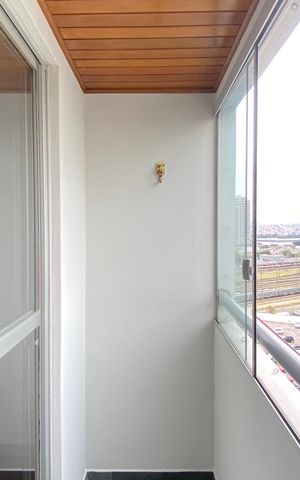 Apartamento para alugar com 64m², 3 quartos e 1 vaga Apartamento para alugar com 64m², 3 quartos e 1 vagaSala - Varanda