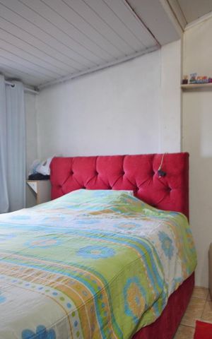 Casa de condomínio para alugar com 70m², 2 quartos e sem vagaQuarto 1