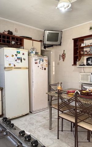 Casa para alugar com 240m², 5 quartos e 2 vagasCozinha