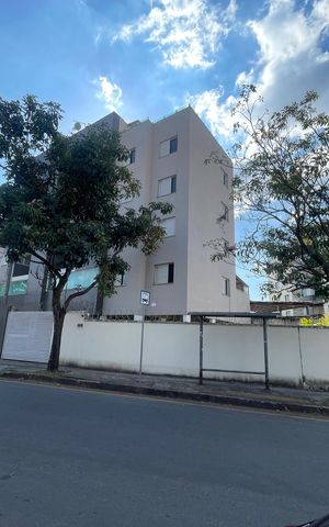 Apartamento à venda com 80m², 3 quartos e 2 vagas Apartamento à venda com 80m², 3 quartos e 2 vagasFachada e portaria