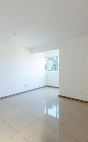 Apartamento à venda com 80m², 3 quartos e 2 vagas Apartamento à venda com 80m², 3 quartos e 2 vagasSala
