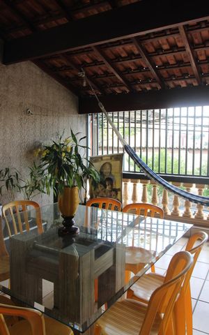 Casa para alugar com 192m², 3 quartos e 2 vagasVaranda