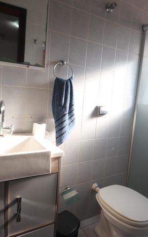 Casa de condomínio à venda com 138m², 3 quartos e 1 vagaBanheiro Social