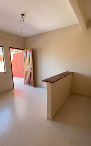 Casa para alugar com 60m², 2 quartos e 2 vagas Casa para alugar com 60m², 2 quartos e 2 vagasSala