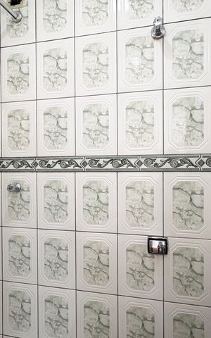Casa à venda com 170m², 5 quartos e 2 vagasCasa 2 - Banheiro da Suíte 1 
