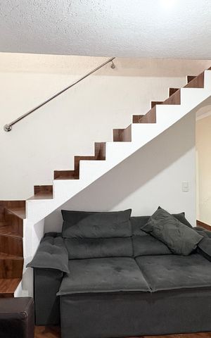 Casa à venda com 170m², 5 quartos e 2 vagasCasa 2 - Sala