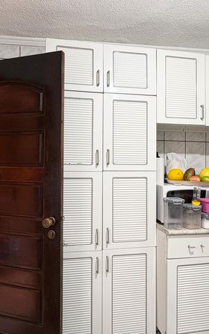 Casa à venda com 170m², 5 quartos e 2 vagasCasa 2 - Cozinha