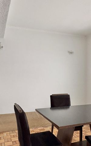 Casa à venda com 170m², 5 quartos e 2 vagasCasa 1 - Sala