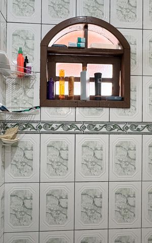 Casa à venda com 170m², 5 quartos e 2 vagasCasa 2 - Banheiro da Suíte 1 