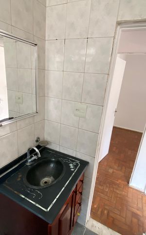 Apartamento para alugar com 45m², 2 quartos e 1 vaga Apartamento para alugar com 45m², 2 quartos e 1 vagaBanheiro social