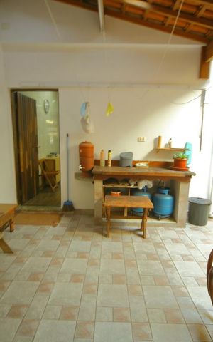 Casa à venda com 123m², 2 quartos e 2 vagasVaranda/Quintal 