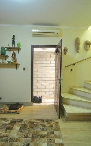 Casa à venda com 123m², 2 quartos e 2 vagasSala