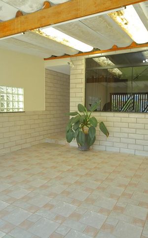 Casa à venda com 123m², 2 quartos e 2 vagasGaragem 