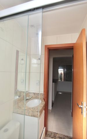 Apartamento à venda com 60m², 2 quartos e 1 vaga Apartamento à venda com 60m², 2 quartos e 1 vagaBanheiro Social