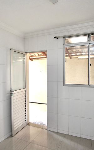 Apartamento à venda com 60m², 2 quartos e 1 vaga Apartamento à venda com 60m², 2 quartos e 1 vagaCozinha e Área de Serviço