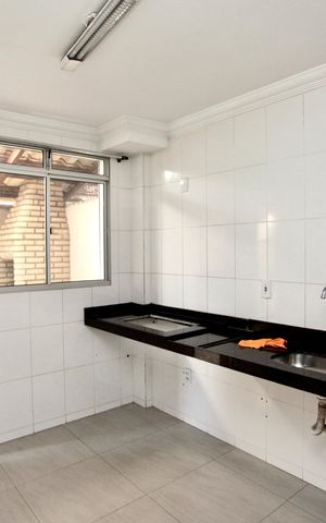 Apartamento à venda com 60m², 2 quartos e 1 vaga Apartamento à venda com 60m², 2 quartos e 1 vagaCozinha e Área de Serviço
