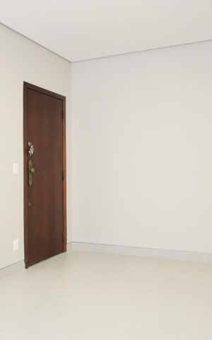 Apartamento para alugar com 120m², 3 quartos e 1 vaga Apartamento para alugar com 120m², 3 quartos e 1 vagaSala