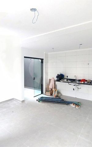Casa de condomínio à venda com 76m², 3 quartos e 1 vaga